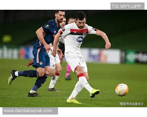 阿森纳U15队在英超青年杯中以4-0战胜北京选拔队成功晋级小组头名